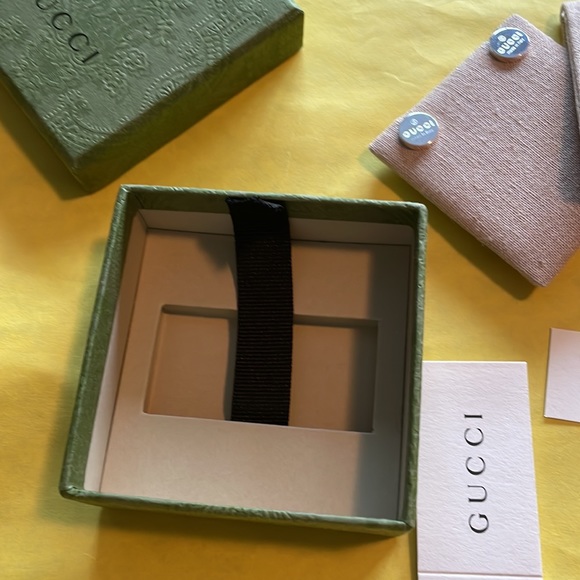 Gucci Trademark Logo 925 Earrings - Picture 7 of 7